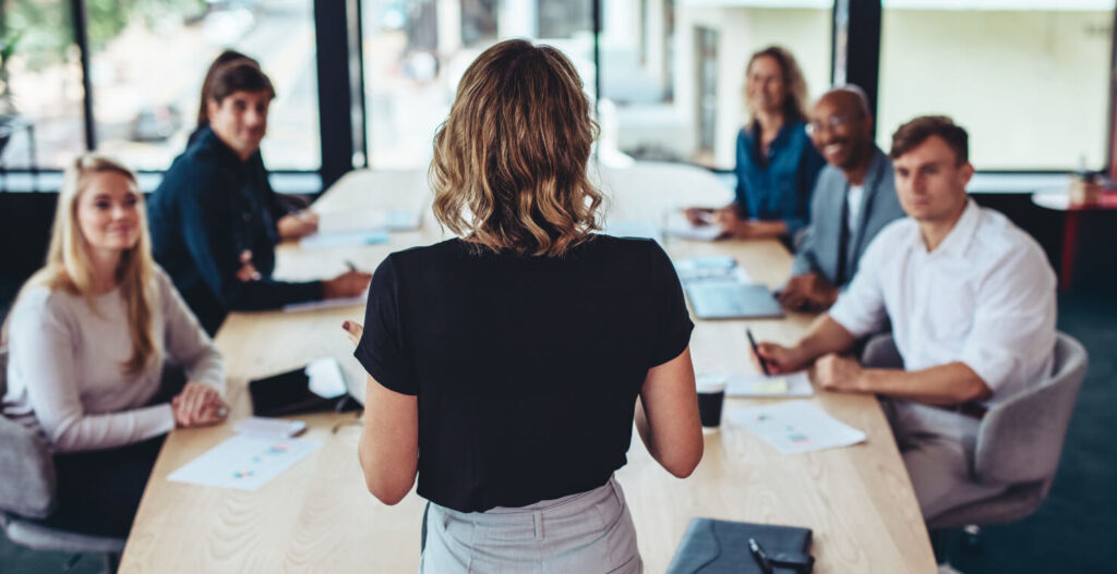 Comm strat goals growth growing pains header