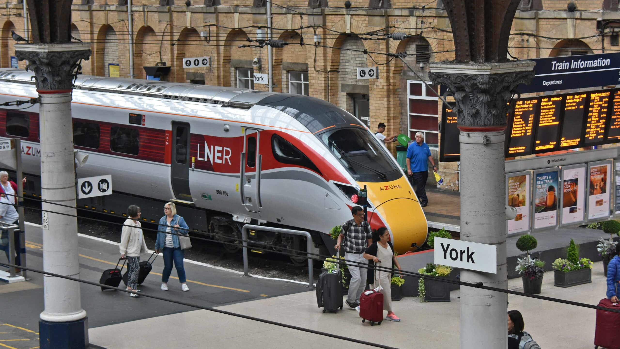 York,Uk,July,30th,2019,An,Hitachi,Azuma,High,Speed York,Uk,July,30th,2019,An,Hitachi,Azuma,High,Speed
